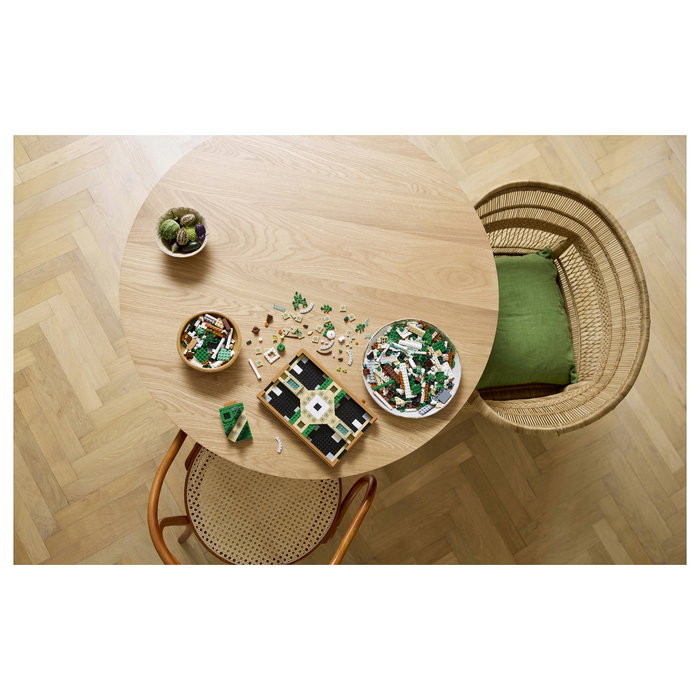 LEGO 10359 Icons Jardín con Fuente, Juego de Construcción, 1302 Piezas, para Adultos 18+