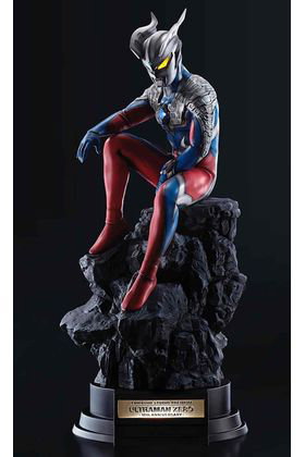 Tamashii Nations Ultraman Zero 10th Aniversario Premium con Luz LED