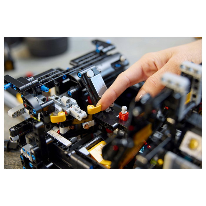LEGO Technic McLaren P1, Juego Construcción 3893 Piezas, Adulto, Multicolor
