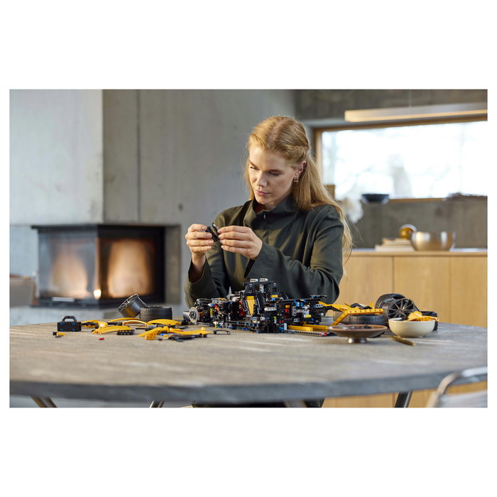 LEGO Technic McLaren P1, Juego Construcción 3893 Piezas, Adulto, Multicolor