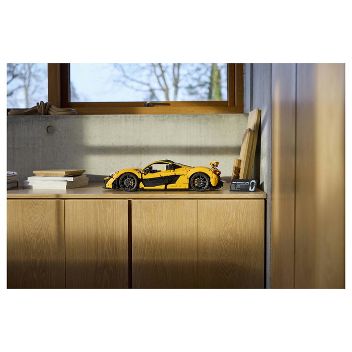 LEGO Technic McLaren P1, Juego Construcción 3893 Piezas, Adulto, Multicolor