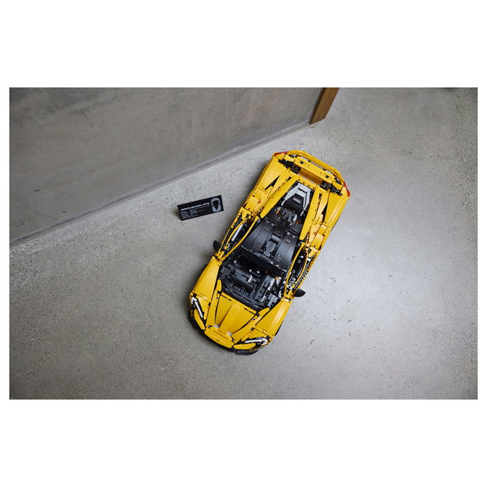 LEGO Technic McLaren P1, Juego Construcción 3893 Piezas, Adulto, Multicolor