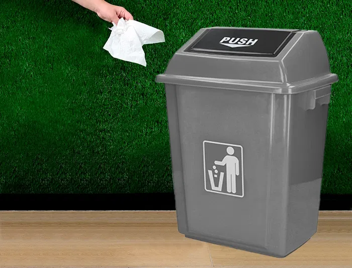 Q-connect Papelera Contenedor Plástico con Tapa de Balancín 58 Litros Gris 470x330x760 mm