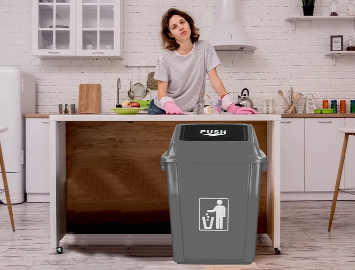 Q-connect Papelera Contenedor Plástico con Tapa de Balancín 58 Litros Gris 470x330x760 mm