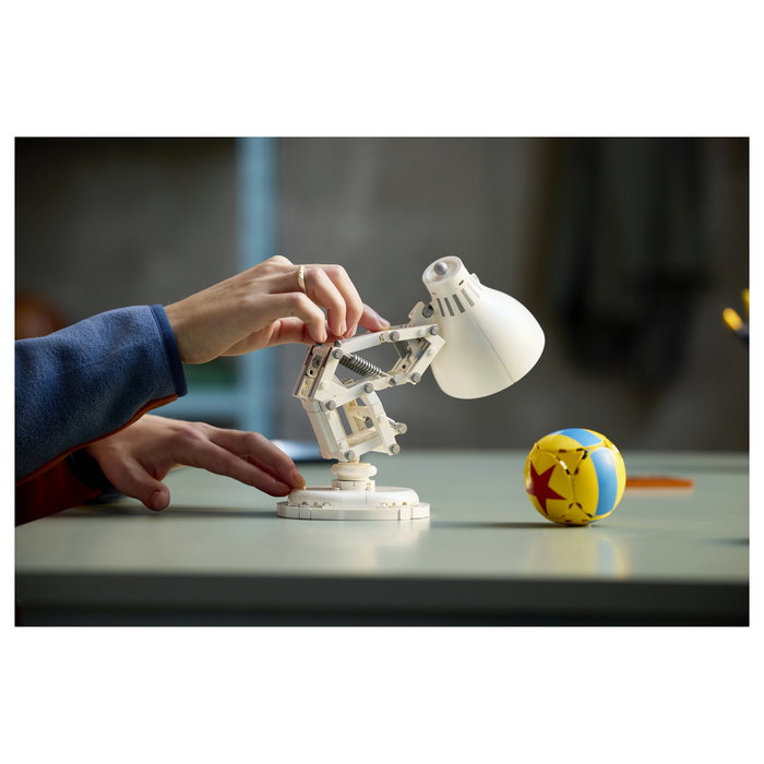 Lego Disney Pixar Luxo Jr. 21357