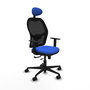 Silla de oficina Jorquera con mecanismo Sincro/Traslack tapizada con Tela color Azul y malla color Negro. Equipada con lumbar 1D, Brazos 1D, Cabecero Fijo y Ruedas 65mm nailon