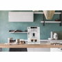 DeLonghi Magnifica S ECAM22.110.W Plateada y negra