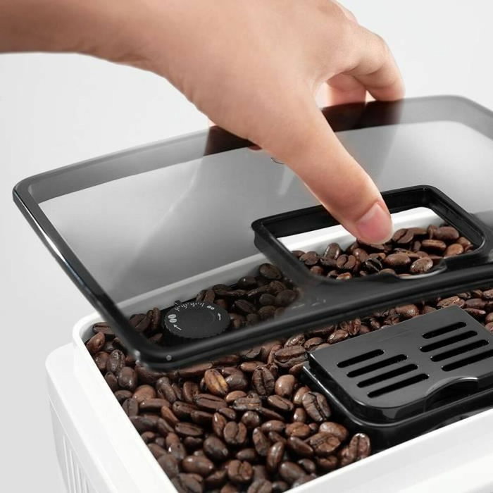 DeLonghi Magnifica S ECAM22.110.W Plateada y negra