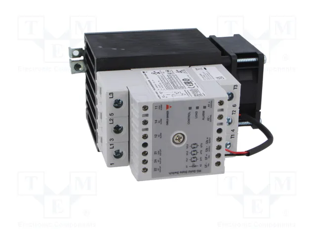 CARLO GAVAZZI RGC3 Relé semiconductor trifásico 65A 42÷660VAC