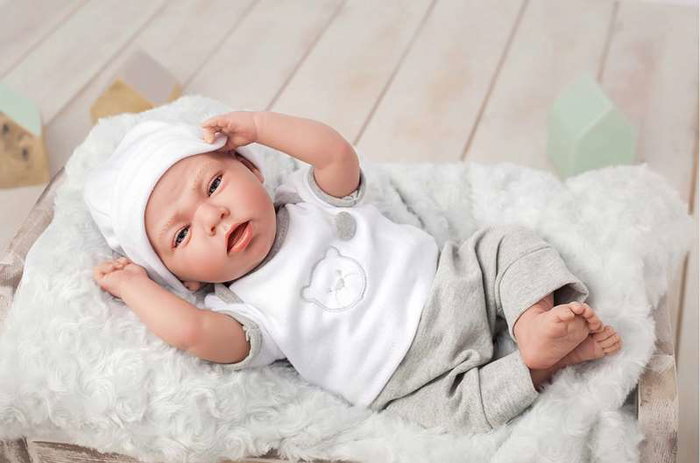 Muñecas Arias Muñeca Elegance Dafne 40 cm con cuerpo blanco, traje gris y cojin (muñeco con peso)