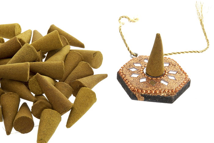 DKD Home Decor Incienso Cono Indio Multicolor 4 x 16 x 6 cm Set de 6 (48 Unidades)