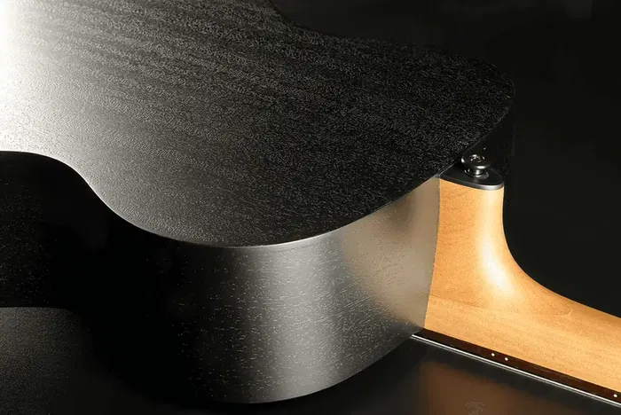 LAG Guitarra Acústica Nylon Auditorium Black & Brown Satinada Abeto Engelmann Macizo