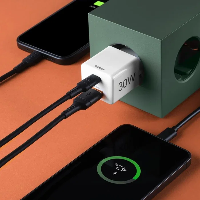 Hama Cargador USB Rápido Doble Puerto 30W PD QC 3.0 Blanco Compacto (00201992) - Smartphone, Tablet, AirPods, Universal