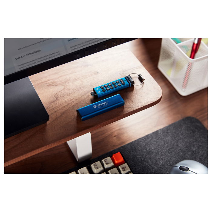 Kingston IronKey Keypad 200C USB-C 256GB - FIPS 140-3 Nivel 3 AES-256, Resistente IP68, Teclado PIN, 280 MB/s Lectura, 200 MB/s Escritura, Azul