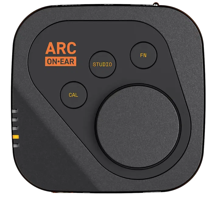 IKMULTIMED ARC On-Ear Amplificador y Corrector de Auriculares Portátil con DAC, Calibración y Simulación de Sala, 200mW, USB-C