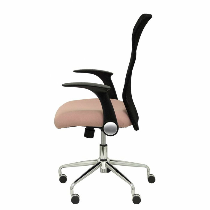 PIQUERAS Y CRESPO Silla Minaya con mecanismo basculante, brazos abatibles, respaldo de malla negro y asiento rosa PIQUERAS Y CRESPO Silla Minaya con mecanismo basculante, brazos abatibles, respaldo de malla negro y asiento rosa
