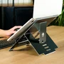 R-go tools R-go Riser Flexible Soporte de Ordenador Portátil Ajustable Negro