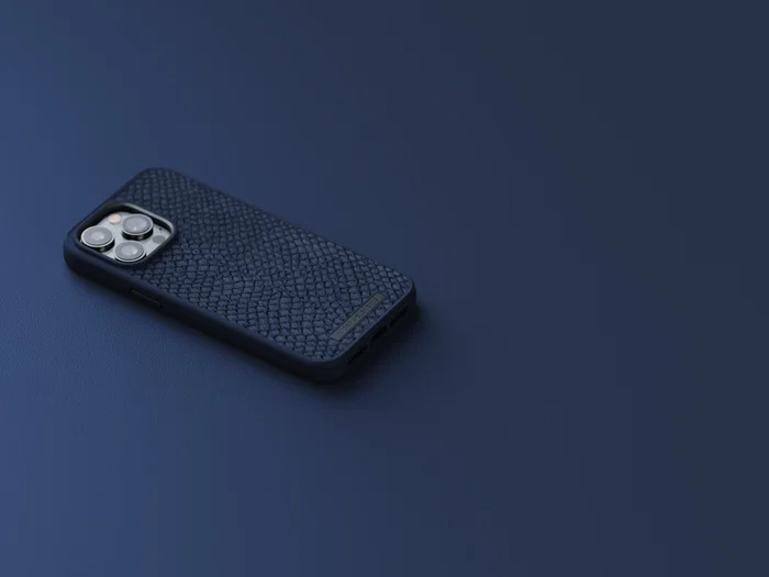 Njord byELEMENTS Funda de Cuero de Salmón con MagSafe para iPhone 14 Pro Max - Azul | Protección Militar MIL-STD-810H | Carga Inalámbrica