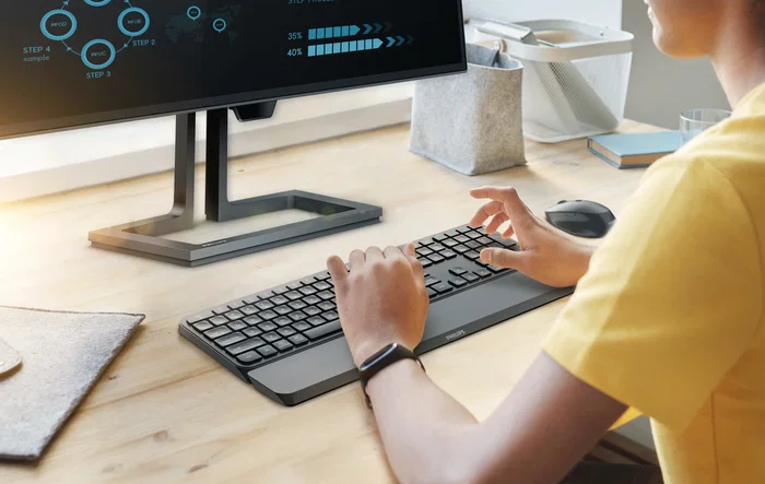 Philips SPT6607B/16 Teclado y Ratón Inalámbricos 2.4G + Bluetooth Negro, Kit 2 en 1 con Reposamuñecas, 110 Teclas, Mouse 3200 DPI, Multi-Device para Windows/macOS/iOS/Android