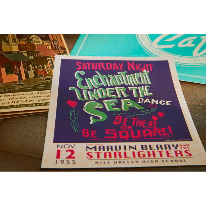 DOCTOR COLLECTOR Kit Time Travel Memories Regreso al Futuro Plutonium Edition 36 Artículos