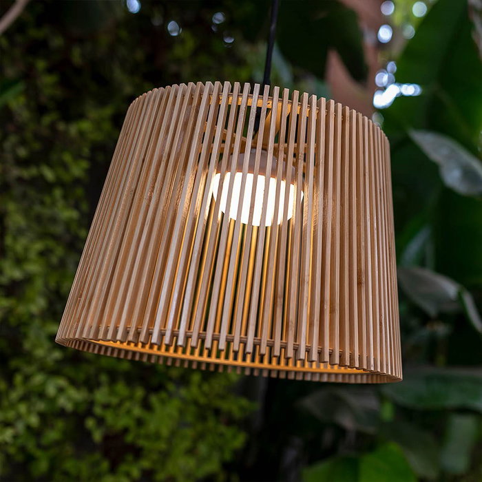New Garden Lámpara Colgante Okinawa 40 con Estructura de Bambú Tratado, Ø39 x 28 cm, Color Marrón, IP44 Resistente para Exterior New Garden Lámpara Colgante Okinawa 40 con Estructura de Bambú Tratado, Ø39 x 28 cm, Color Marrón, IP44 Resistente para Exterior