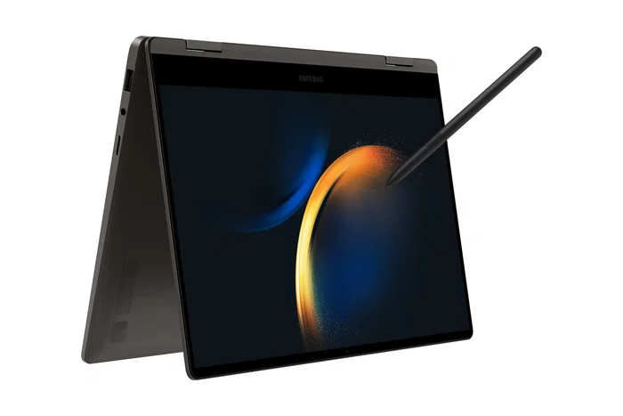 Samsung Galaxy Book3 360 Convertible 13.3 Pulgadas Táctil i5-1340P 16GB 512GB SSD Grafito
