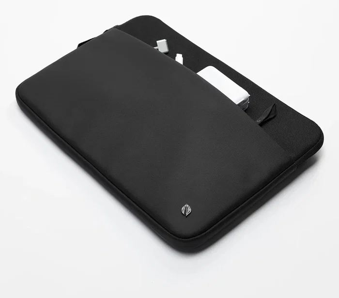 Incase INCO400718-BLK A.R.C. MacBook Pro 16 pulgadas (2024-2019, M4/M3/M2/M1) - Funda acolchada en poliéstes reciclado Negro