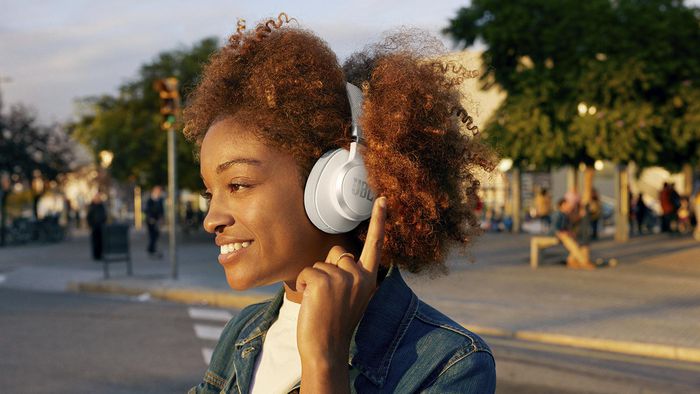 JBL Auriculares LIVE 660NC Auriculares Diadema Inalámbricos Bluetooth con Cancelación de Ruido Activa (ANC), 50h Batería, Negro