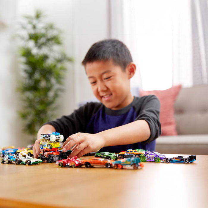 Hot Wheels Pack 8 Coches Y Camiones 1:64 Hpv78 Mattel