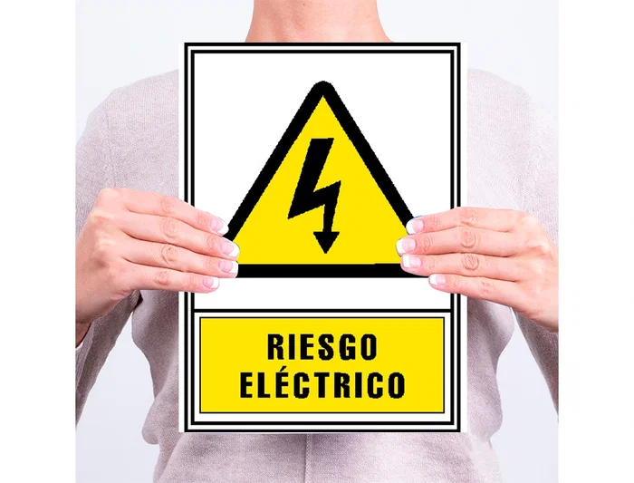 Archivo 2000 Señal Riesgo Eléctrico 210x297 PVC Amarillo