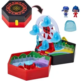 Bandai P50553 Miraculous Ladybug Parque de atracciones Chibi Mini Universe con figuras de Marinette y Climatika