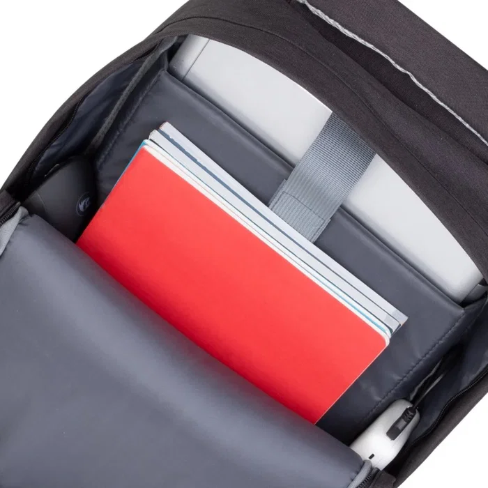 Rivacase Bundle 7563 Mochila para Portátil 39,6 cm (15.6") con Ratón Inalámbrico USB, Negro