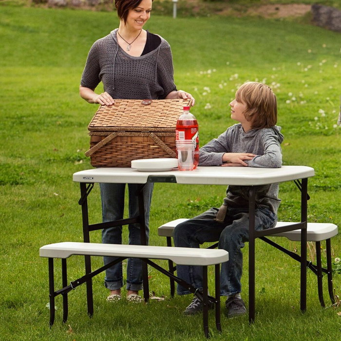Color Baby Conjunto Plegable de Mesa y 2 Bancos para 4 Personas