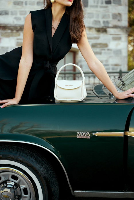 Vince Camuto Bolso Crema de Piel de Polivinilo
