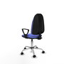 Silla de oficina Algarra con mecanismo Contacto permanente básico tapizada con Tela color Azul claro. Equipada con Base cromada, Brazos fijos y Ruedas autofrenantes