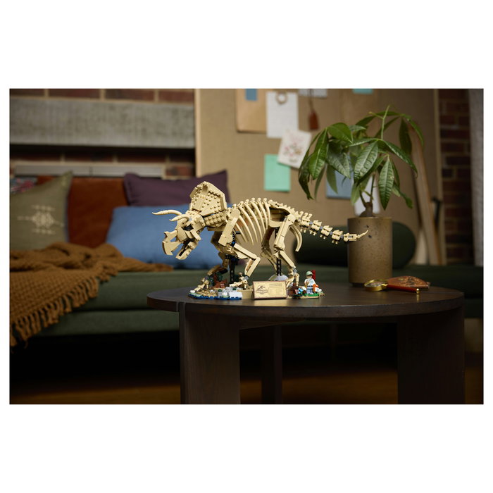 LEGO Jurassic World Fósiles de Dinosaurio: Triceratops 77985 Set de Construcción 1154 Piezas +18 Años