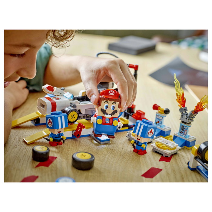 LEGO Super Mario Mario Kart: Garaje de Toad