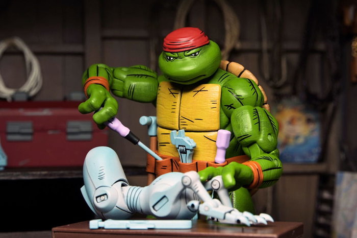 Las Tortugas Ninja Figura Handyman Donatello 18 cm