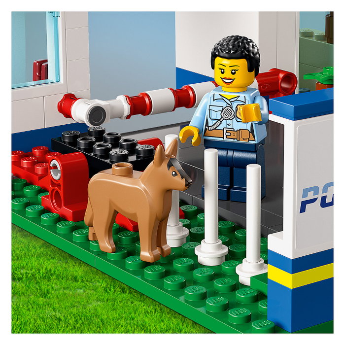 LEGO City Comisaría de Policía LEGO City Comisaría de Policía