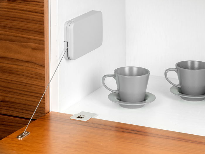 Emuca Mecanismo para puertas abatibles Miniwinch con tapa, 10kg, Acero y Plástico, Gris Emuca Mecanismo para puertas abatibles Miniwinch con tapa, 10kg, Acero y Plástico, Gris