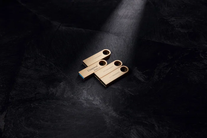 Kingston DataTraveler SE9 G3 Unidad Flash USB 3.2 Gen 1 256GB, Oro, DTSE9G3/256GB, 220 MB/s lectura, 100 MB/s escritura