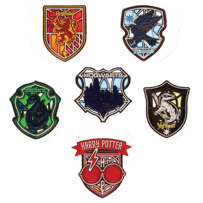 Harry Potter Loungefly Chapas esmaltadas Stained Glass Expositor (12) Harry Potter Loungefly Chapas esmaltadas Stained Glass Expositor (12)