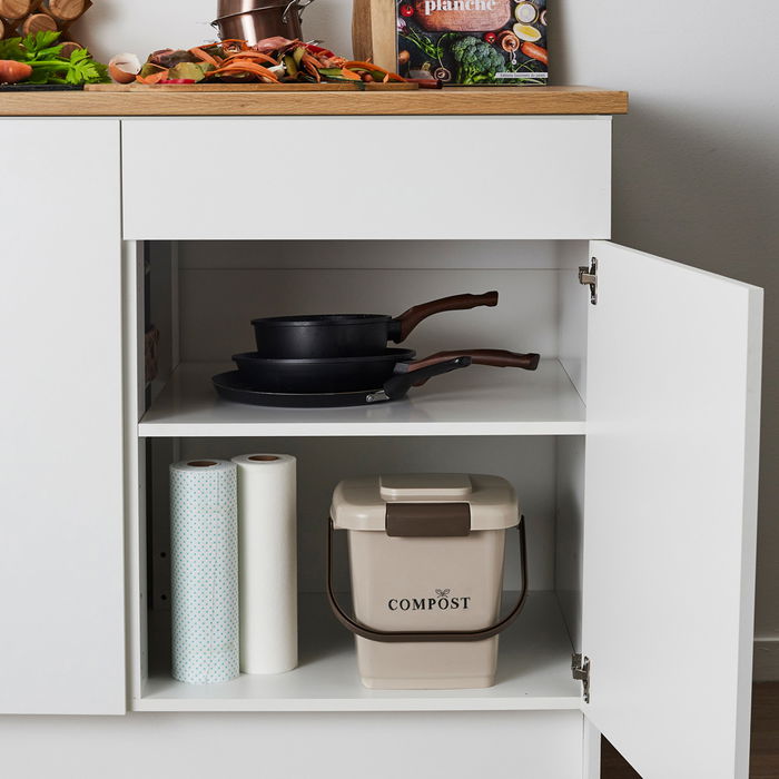 Je cherche une Idee Cubo Compost con Cubeta Per. 8 L para Residuos Orgánicos