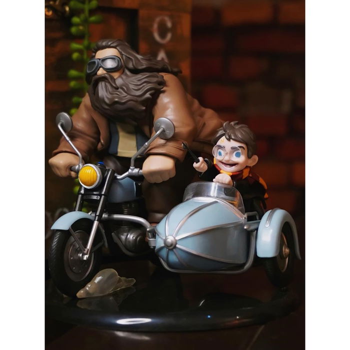 Quantum Mechanix Figura Q-Fig Harry Potter y Rubeus Hagrid en Motocicleta Mágica Edición Limitada