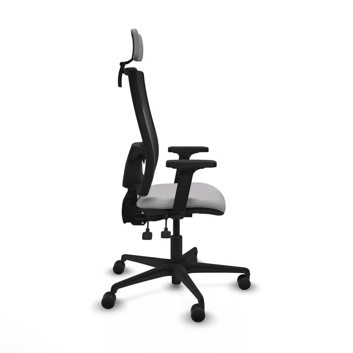 Silla de oficina Bormate con mecanismo Asincro tapizada con Tela color Gris claro y malla color Negro. Equipada con lumbar 1D, Brazos 2D, Cabecero 2D y Ruedas 65mm nailon