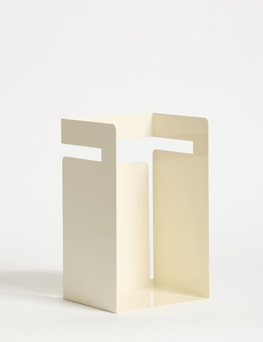Hanah Home Soporte de Libros de Metal Crema 18x19x15.5 cm Hanah Home Soporte de Libros de Metal Crema 18x19x15.5 cm