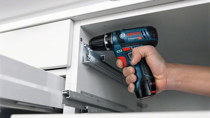 Bosch GSR 12V-15 Professional Taladro Atornillador Inalámbrico con 2 Baterías de 2,0 Ah