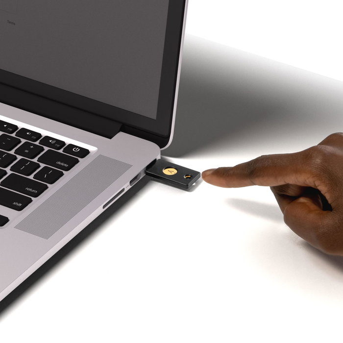 Yubico Security Key NFC 100967 Negro