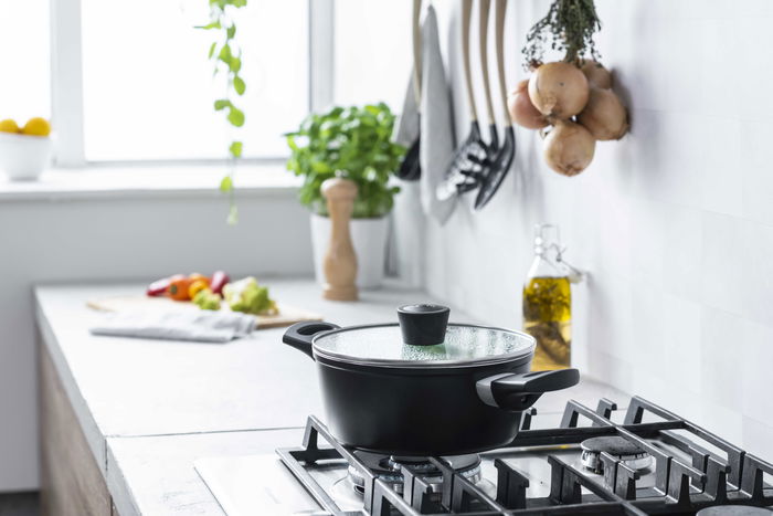 Cacerola con Tapa de Vidrio 24 cm Aluminio Forjado 2.8 mm (4 Unidades)