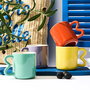Home Deco Factory Taza con Asa Zig Zag 340ml Colección Dolce Vita - Colores Surtidos (Amarillo, Lila, Rojo, Verde)